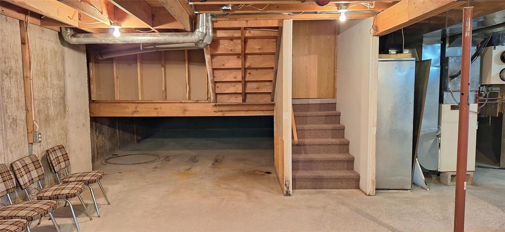 202525912 Property Photo 35
