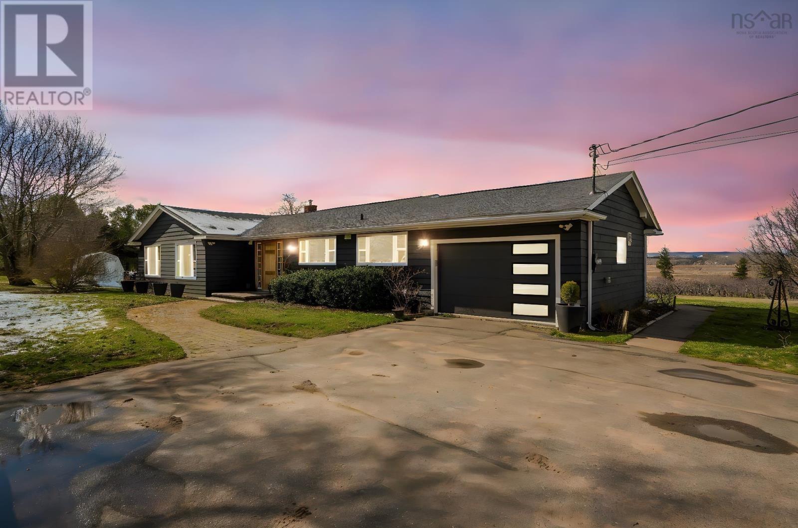 10165 Highway 1 Property Photo 1