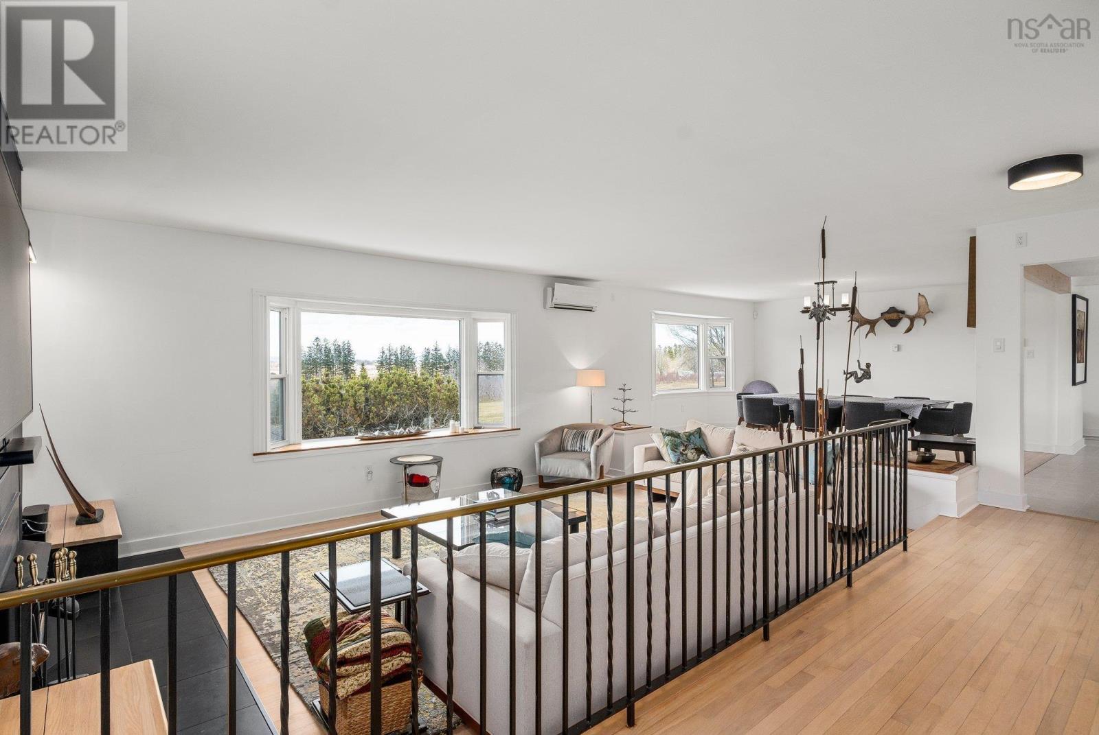 10165 Highway 1 Property Photo 4