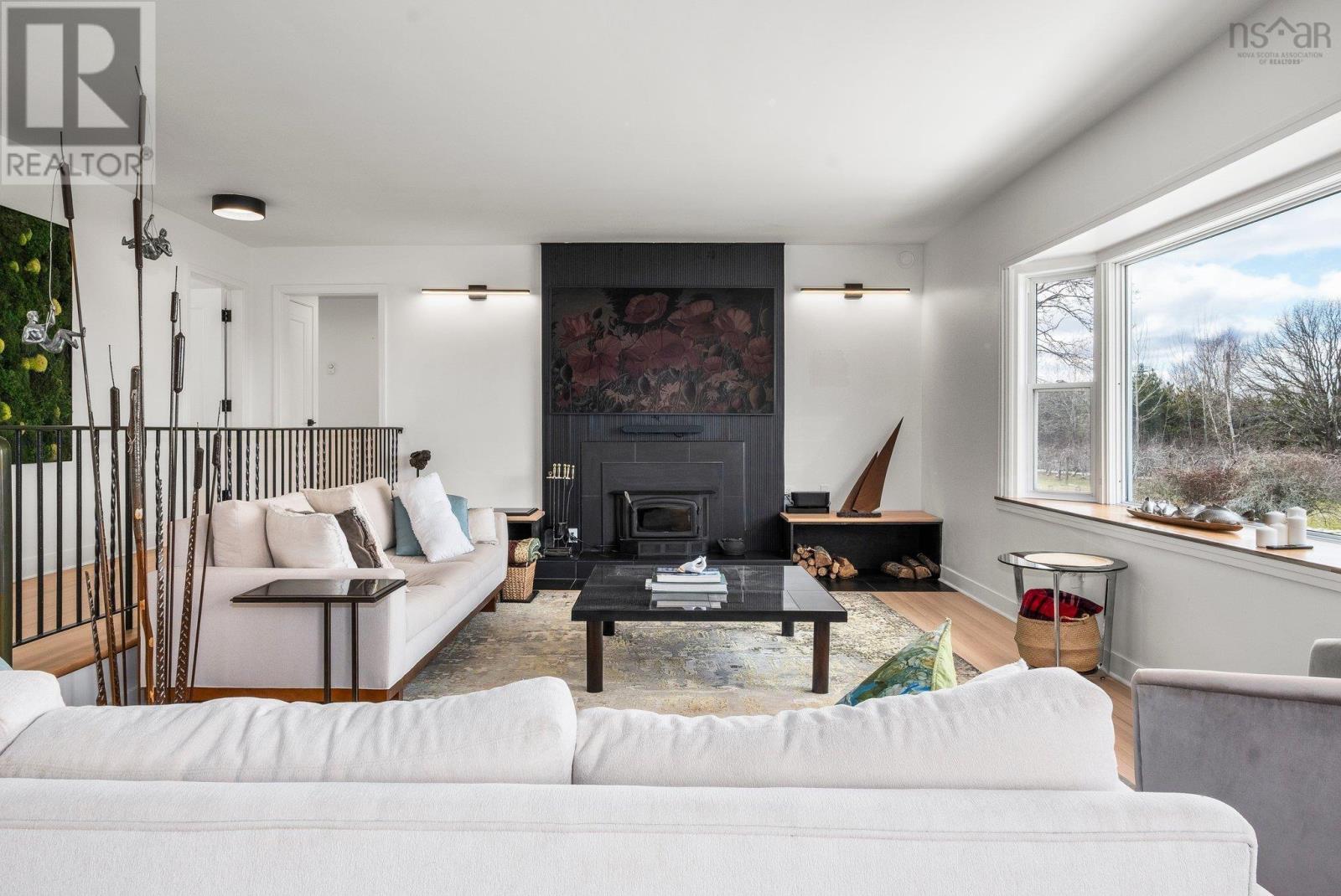 10165 Highway 1 Property Photo 8