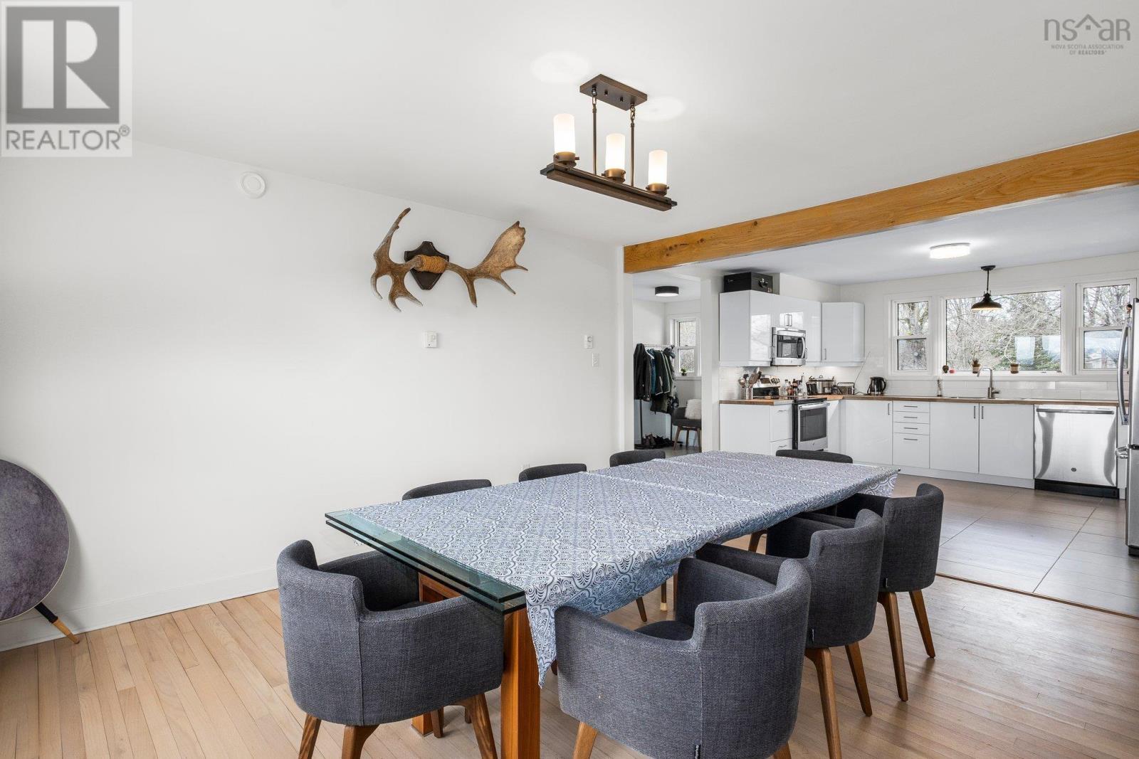 10165 Highway 1 Property Photo 11
