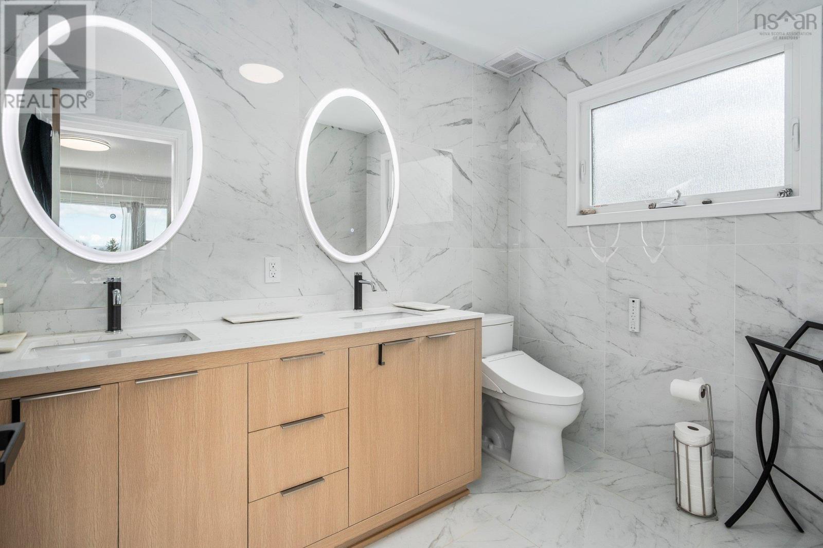 10165 Highway 1 Property Photo 25