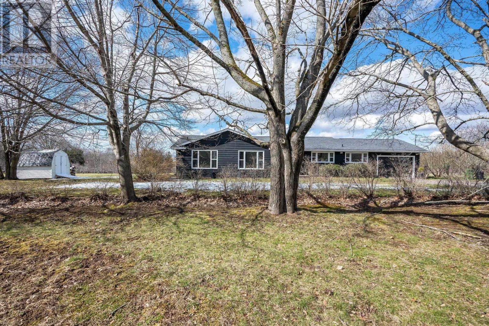 10165 Highway 1 Property Photo 33
