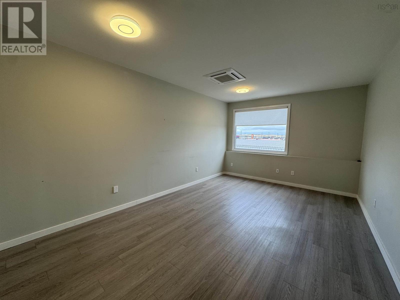 160e Robie Street Property Photo 15