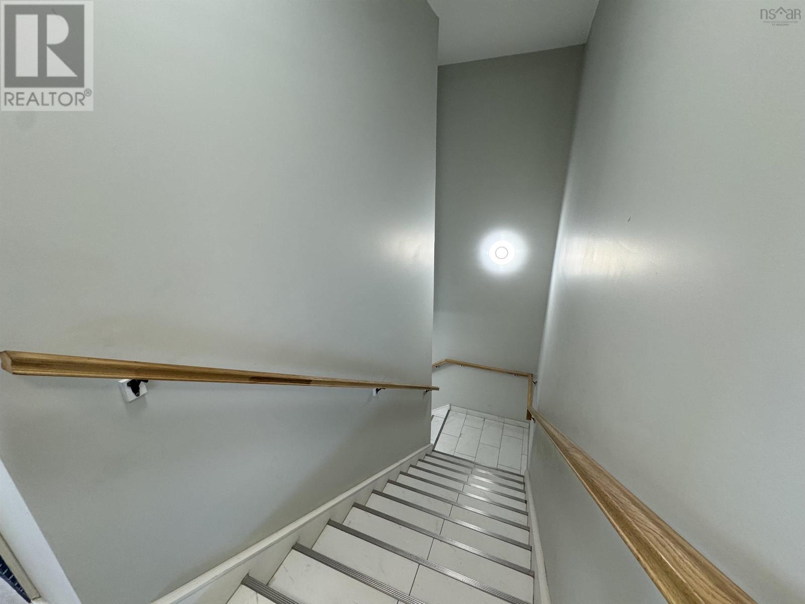 160e Robie Street Property Photo 19