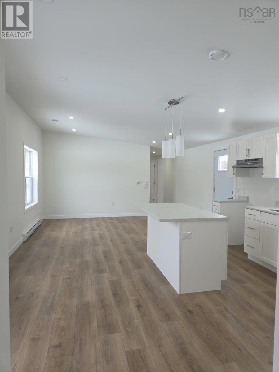9 Pebble Lane Property Photo 2