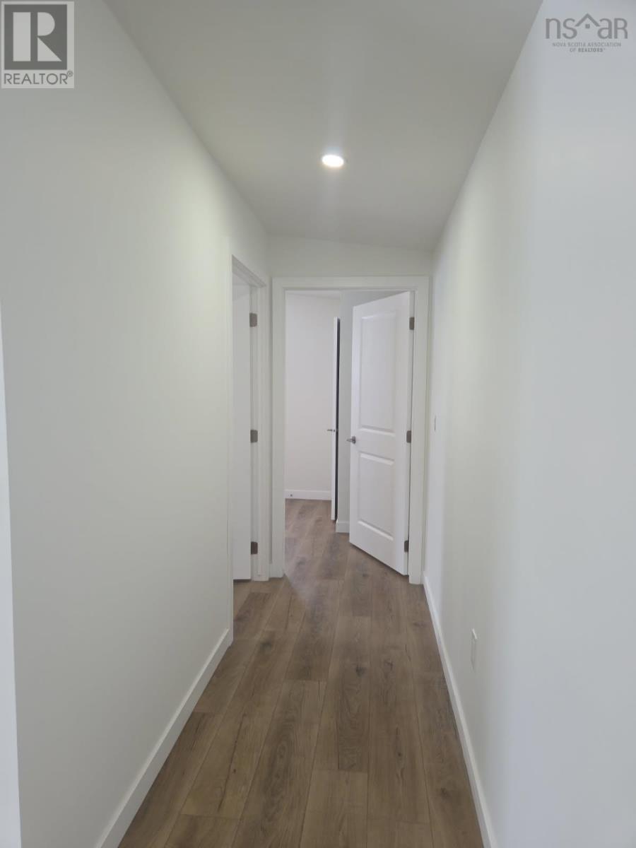 9 Pebble Lane Property Photo 13