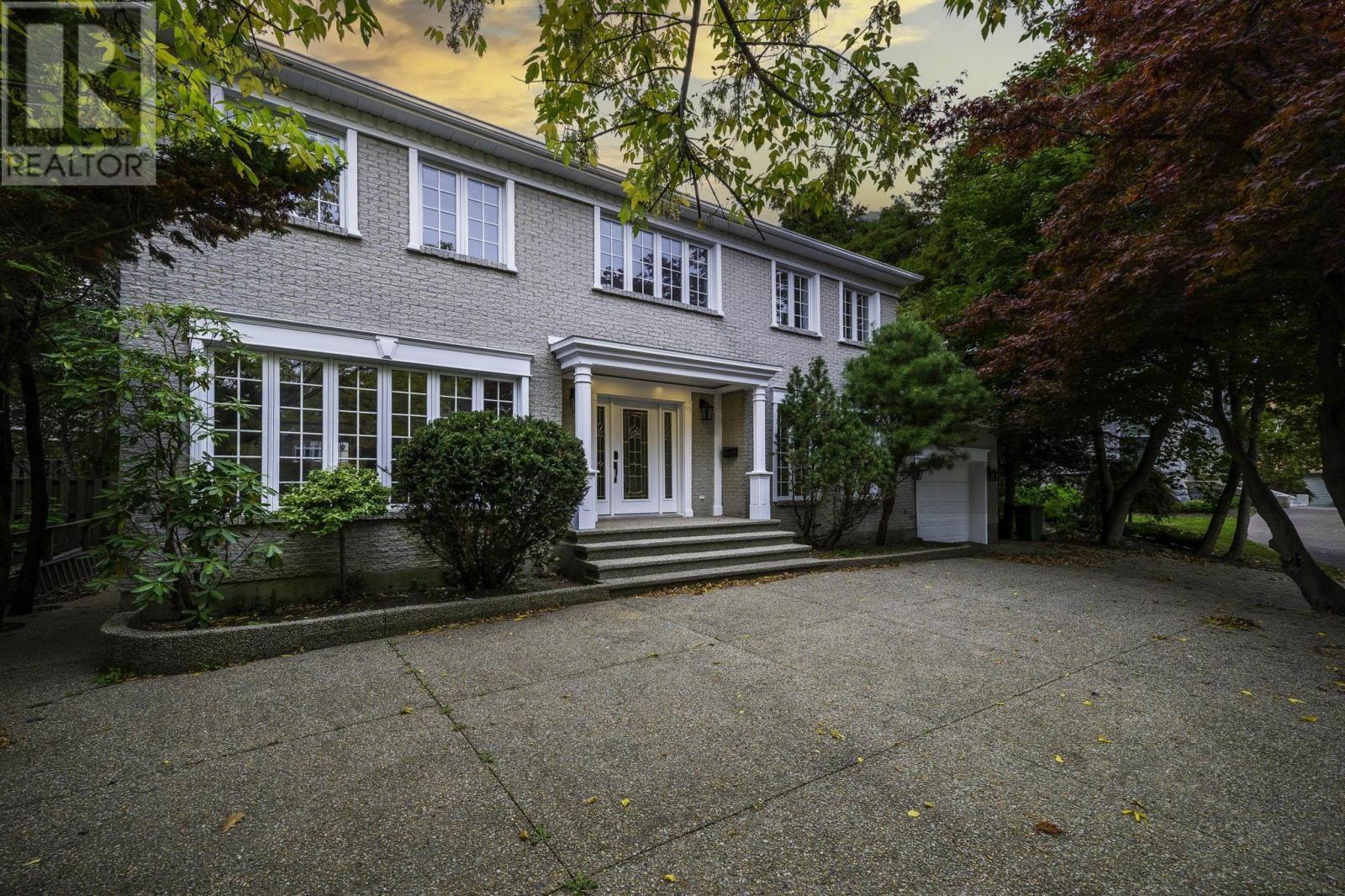 916 Young Avenue Property Photo 1