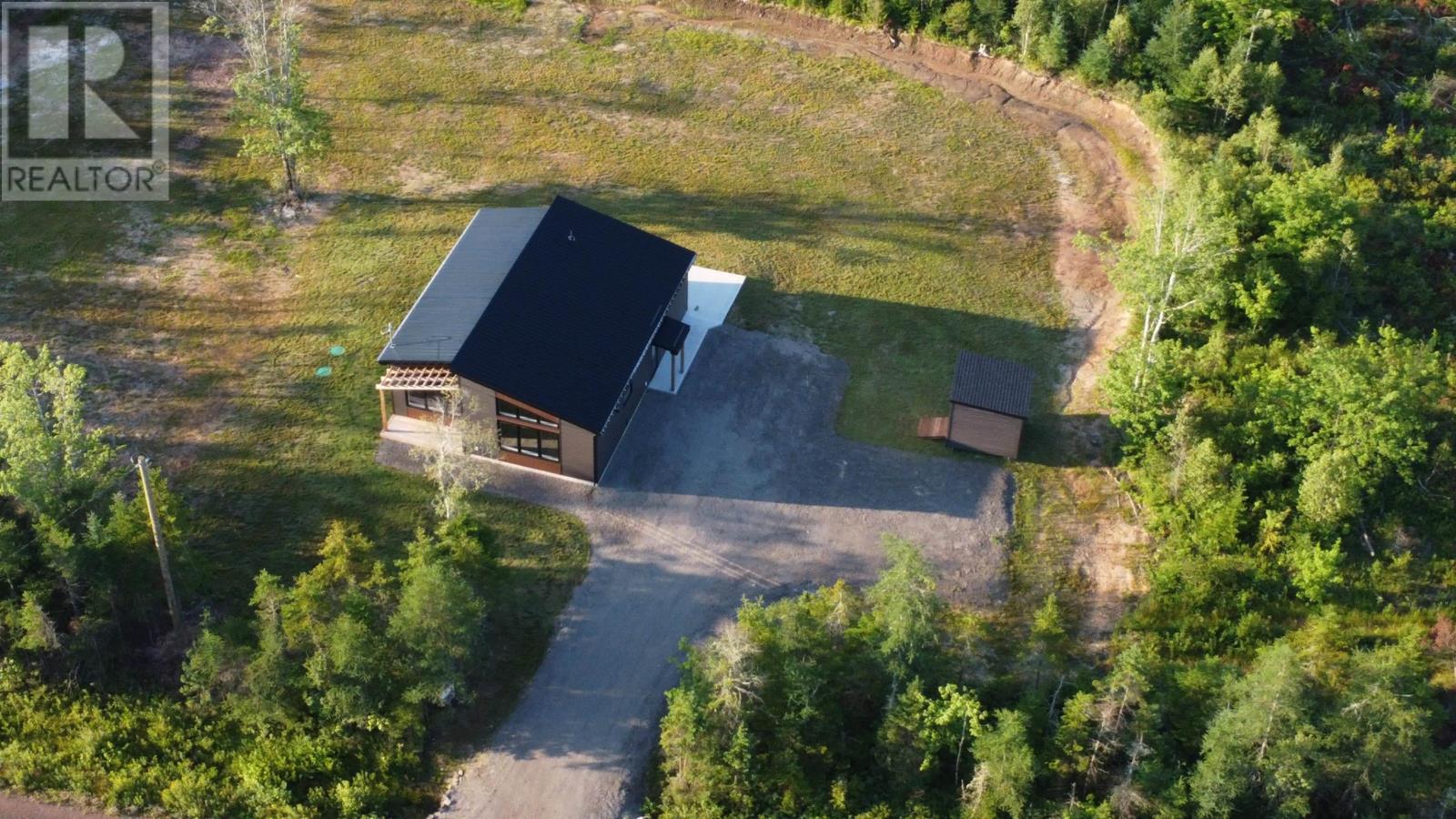72 Chisholm Road Property Photo 45