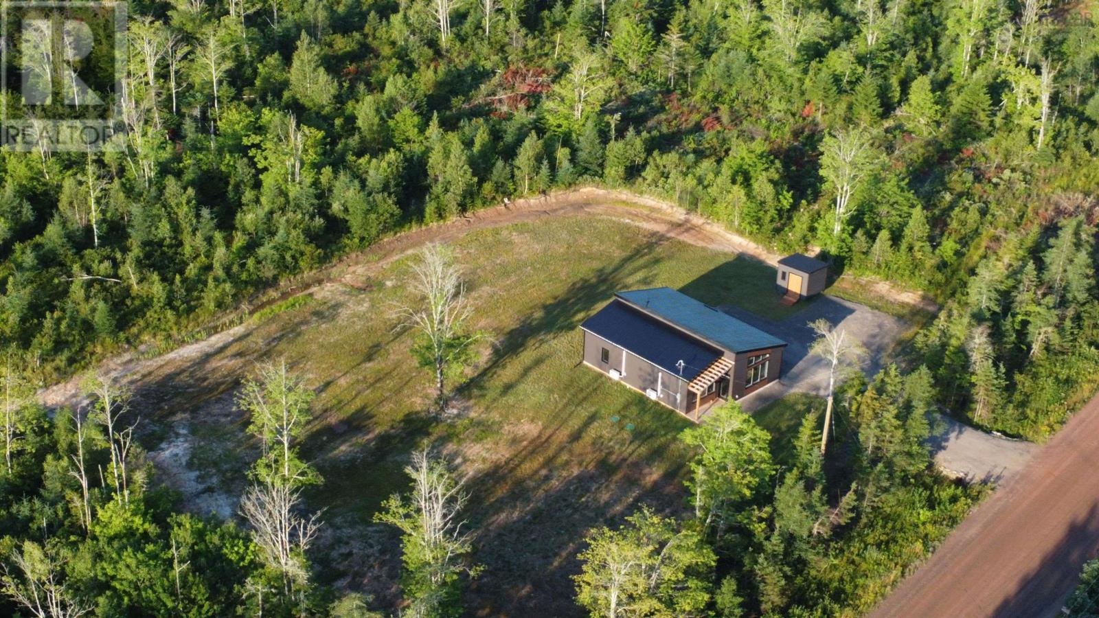 72 Chisholm Road Property Photo 48