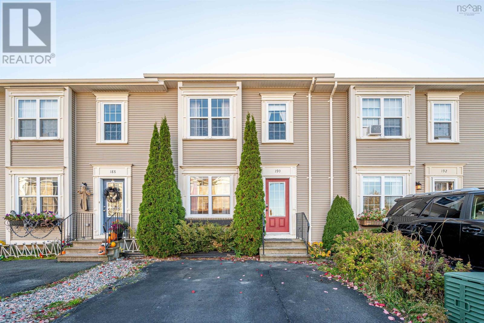 190 Transom Drive Property Photo 1