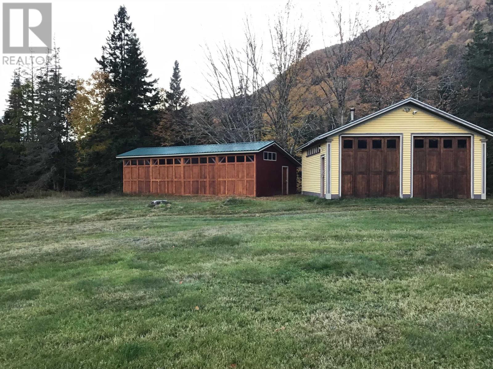 Big Intervale Road Property Photo 6