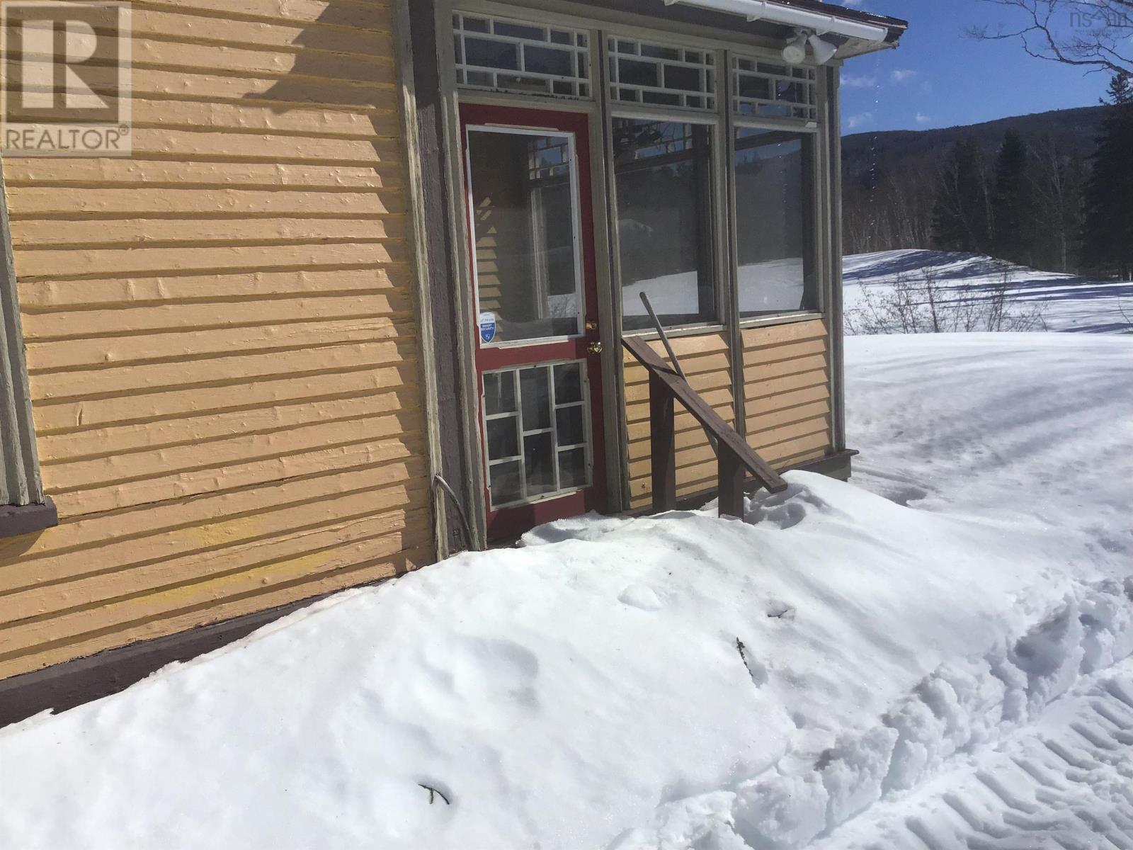 Big Intervale Road Property Photo 17