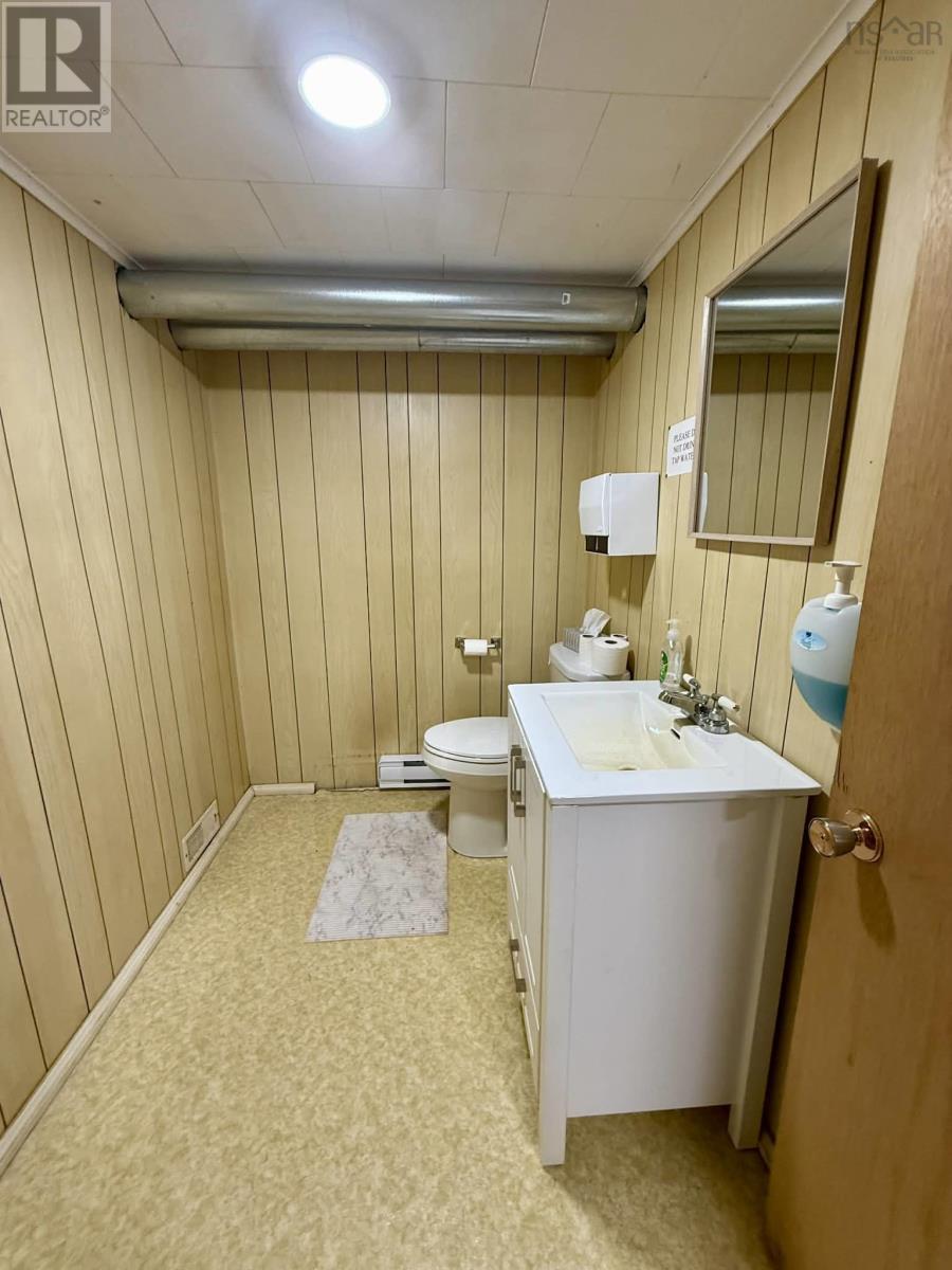 61 Ditcher Road Property Photo 8