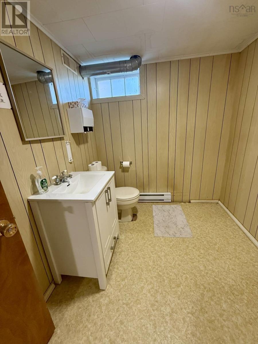 61 Ditcher Road Property Photo 9