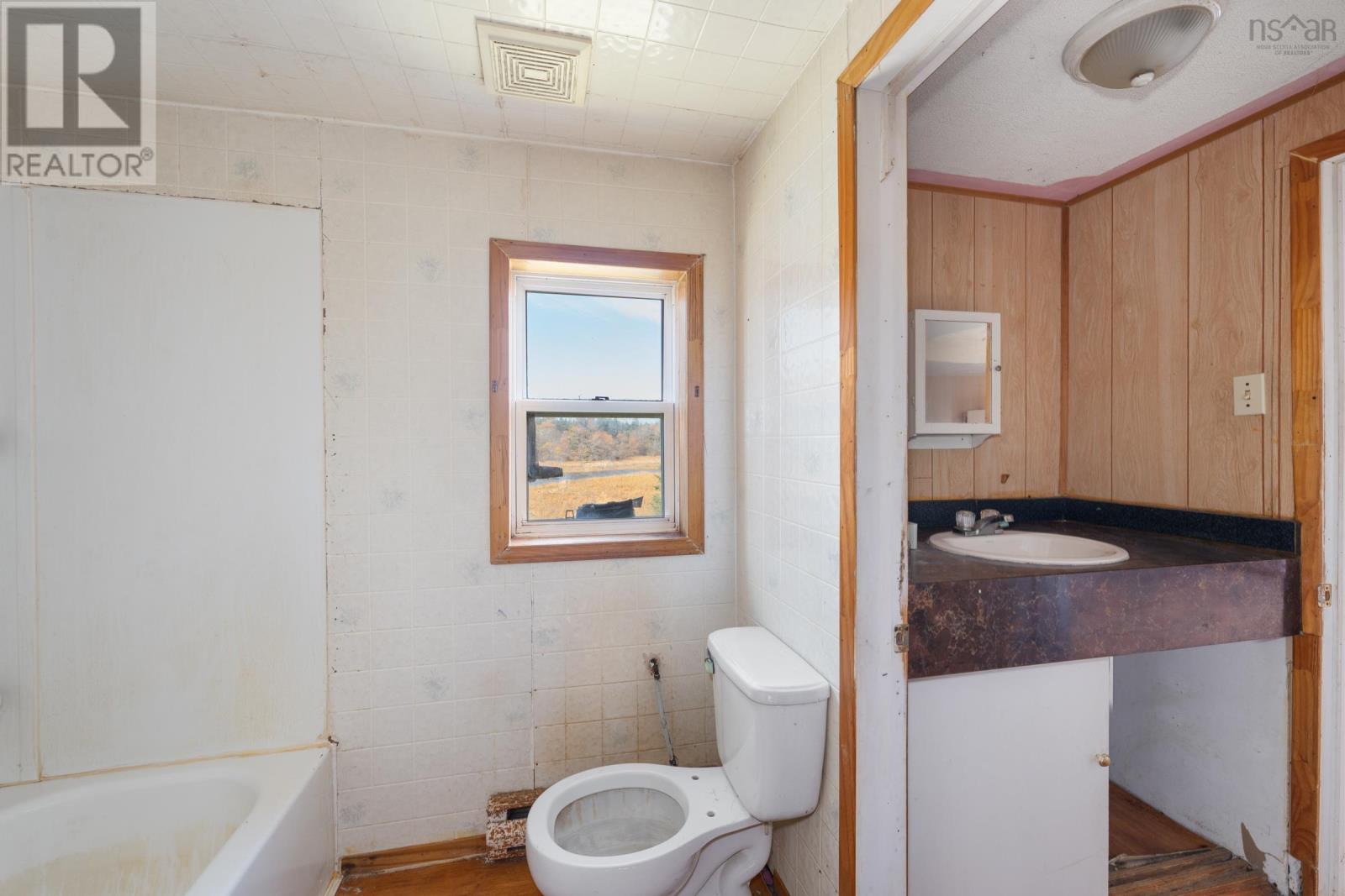 36 Last Road Property Photo 17