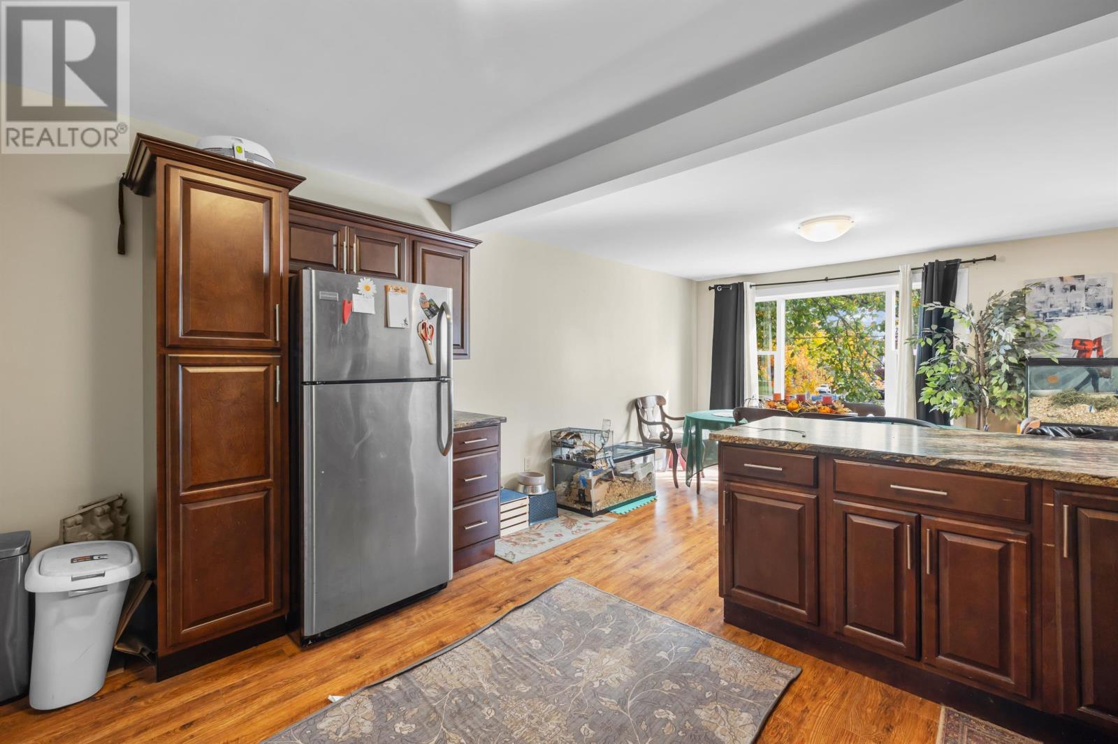 29 Ole King Square Property Photo 10