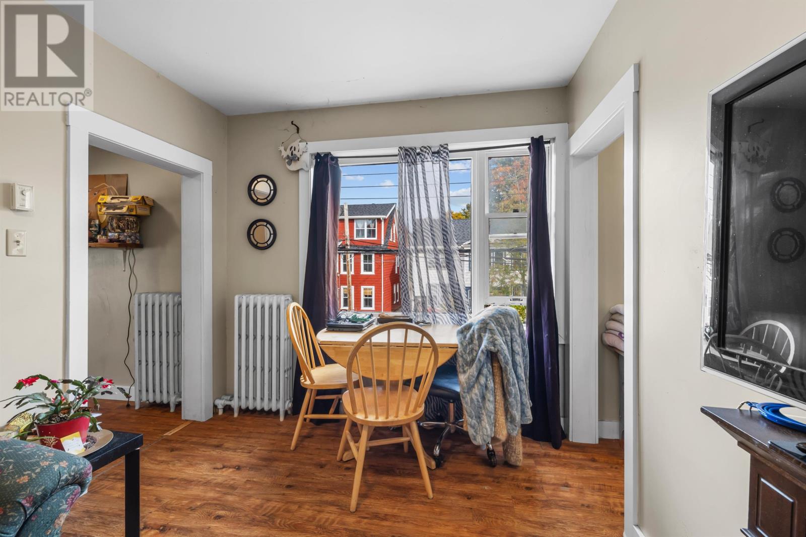 29 Ole King Square Property Photo 19