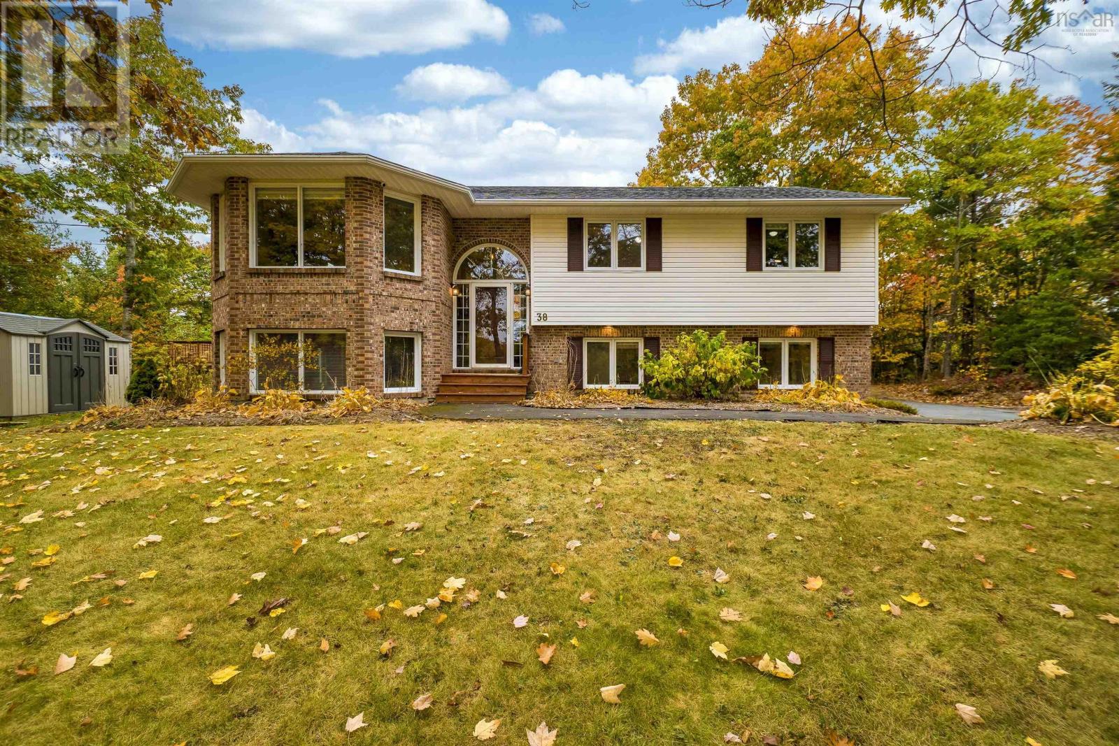 38 Devonport Avenue Property Photo 1