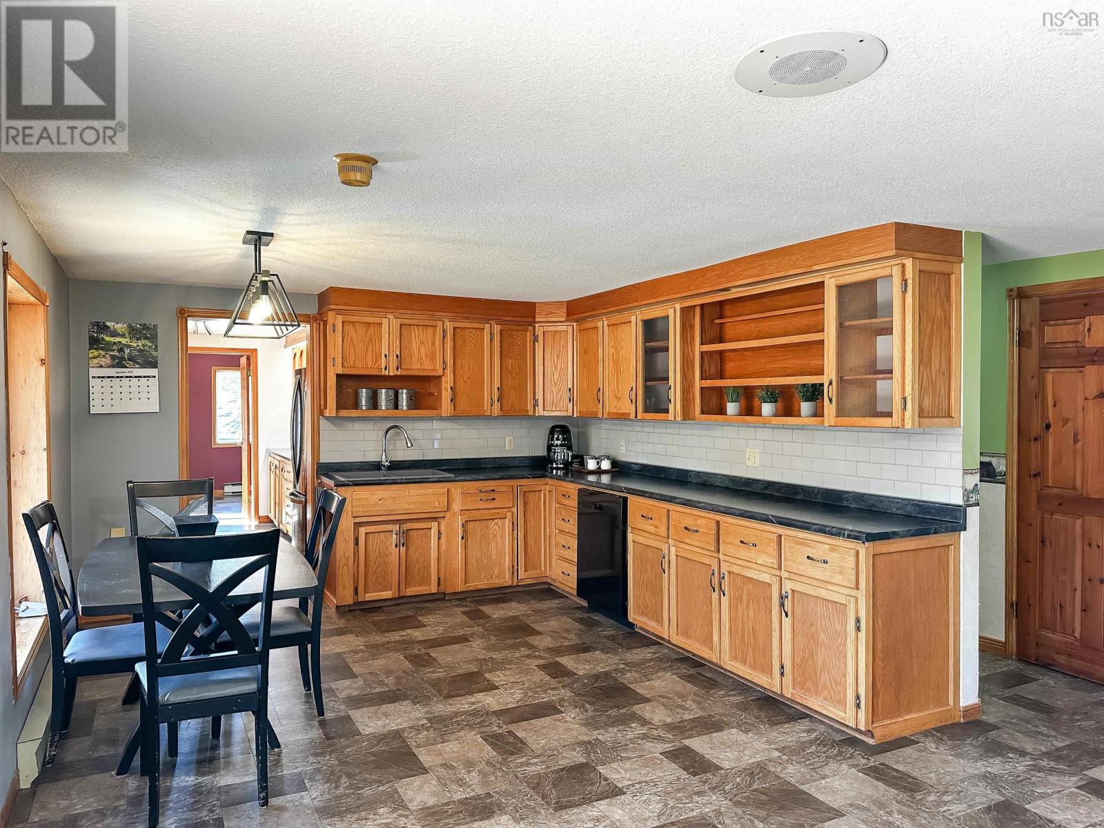 900 Harmony Road Property Photo 10