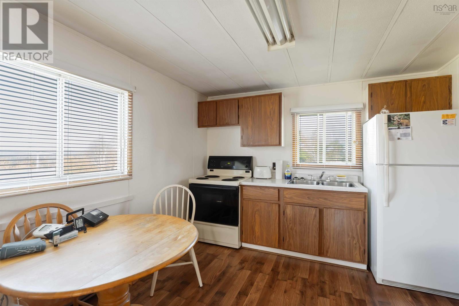 3102 Ridge Road Property Photo 9