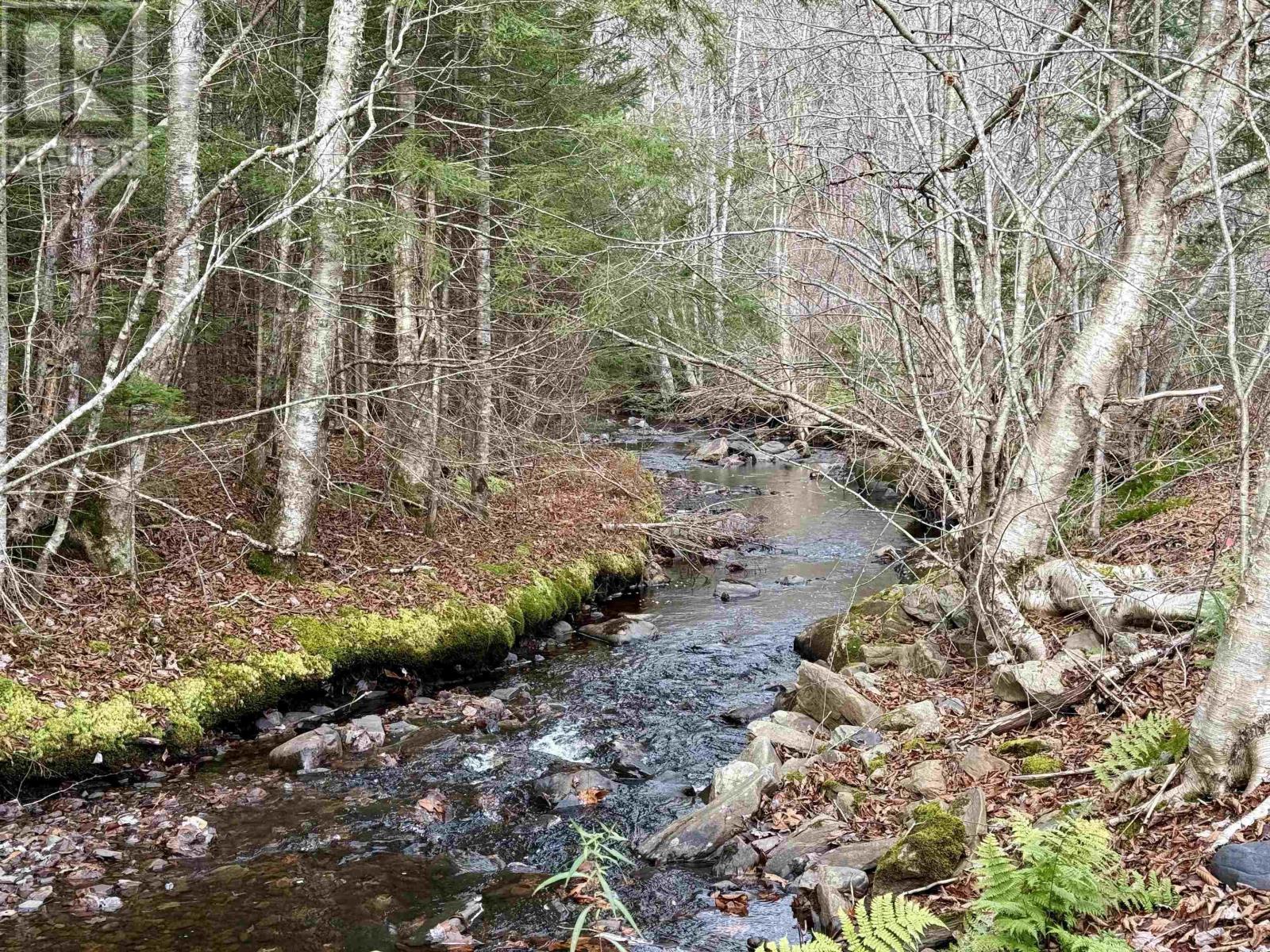 172 Woodside Road Property Photo 2