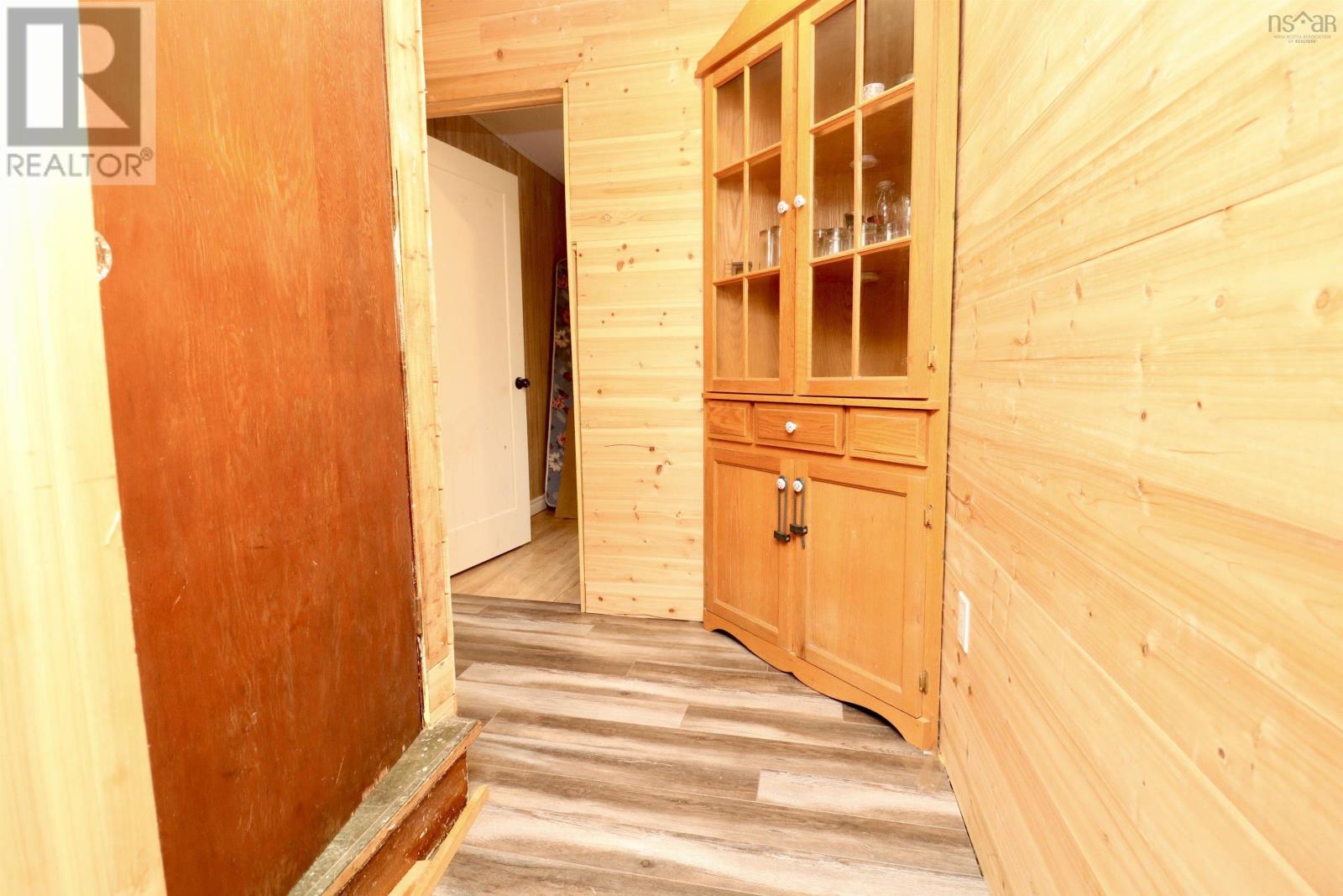 172 Woodside Road Property Photo 9