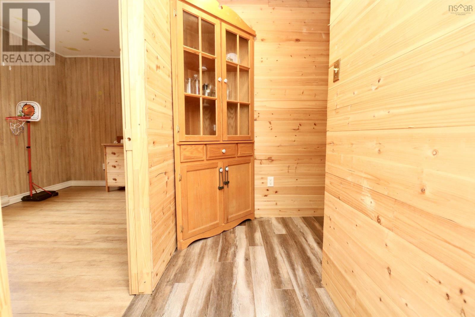 172 Woodside Road Property Photo 10