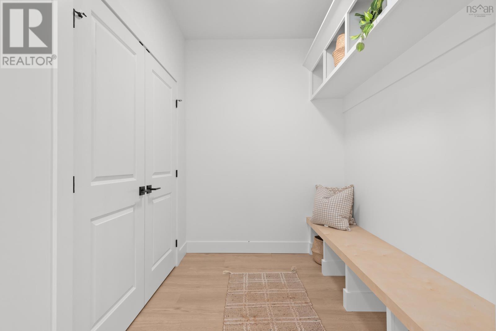 17 Seyval Drive Property Photo 3