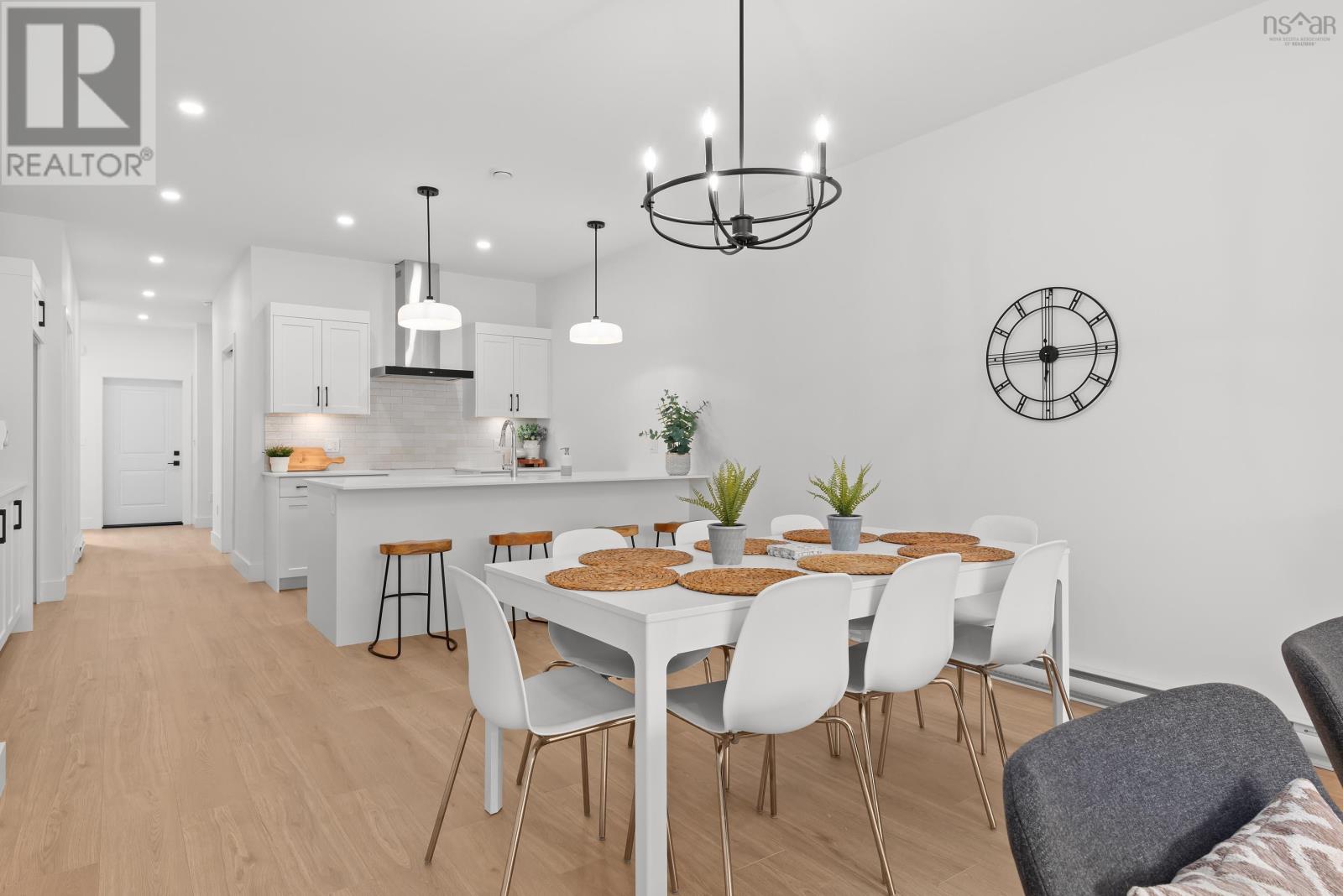 17 Seyval Drive Property Photo 6