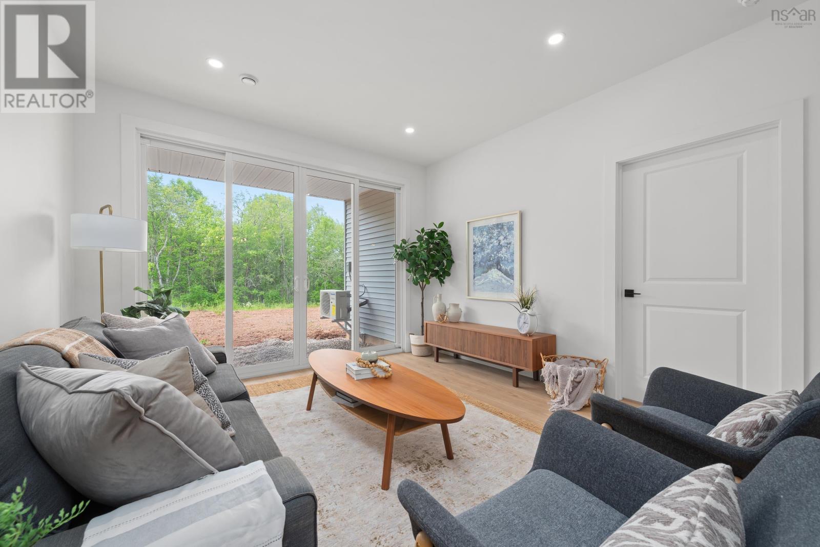 17 Seyval Drive Property Photo 12