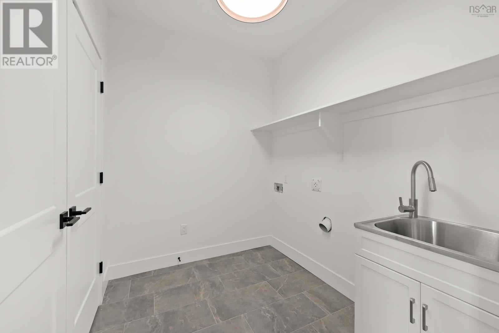 17 Seyval Drive Property Photo 16