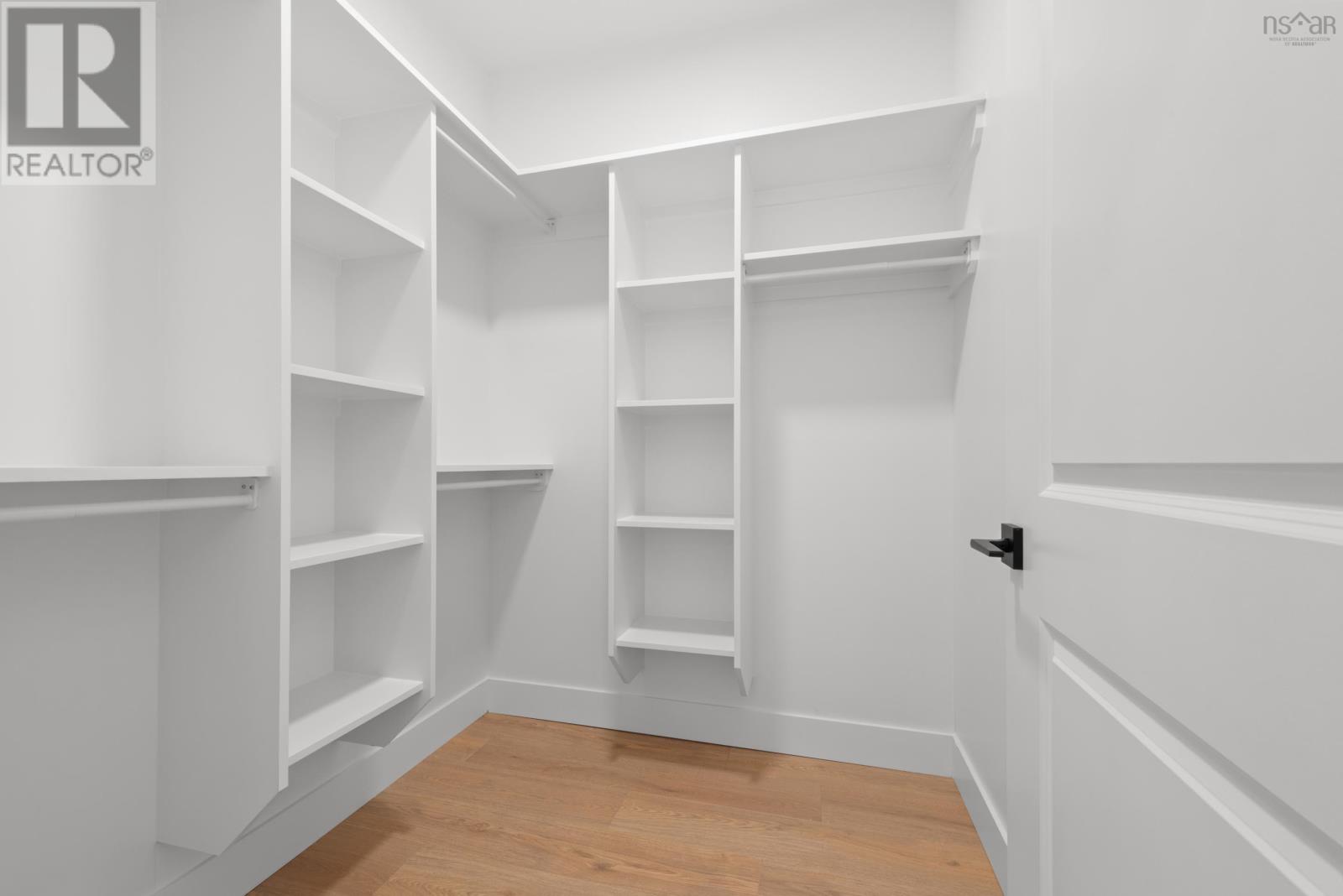 17 Seyval Drive Property Photo 18