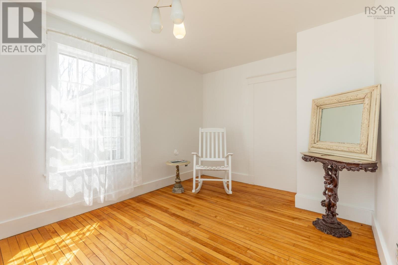 91 Cliff Street Property Photo 11