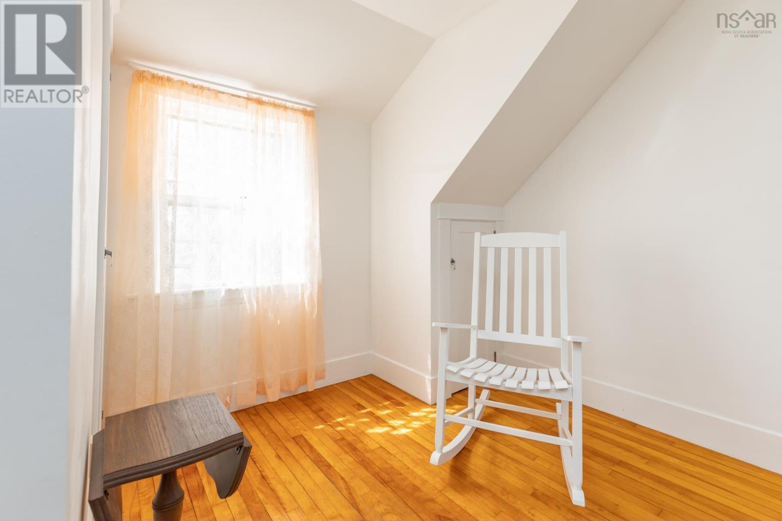 91 Cliff Street Property Photo 14