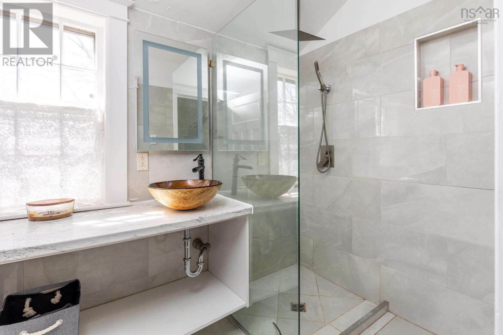 91 Cliff Street Property Photo 18