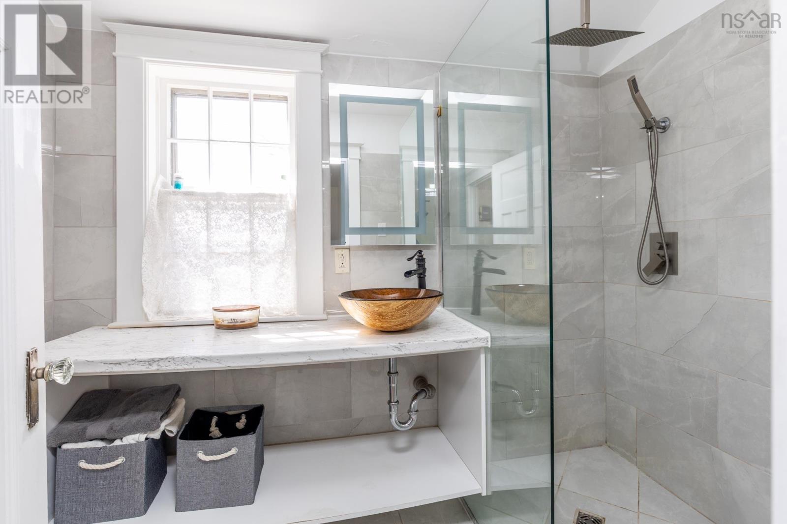 91 Cliff Street Property Photo 19