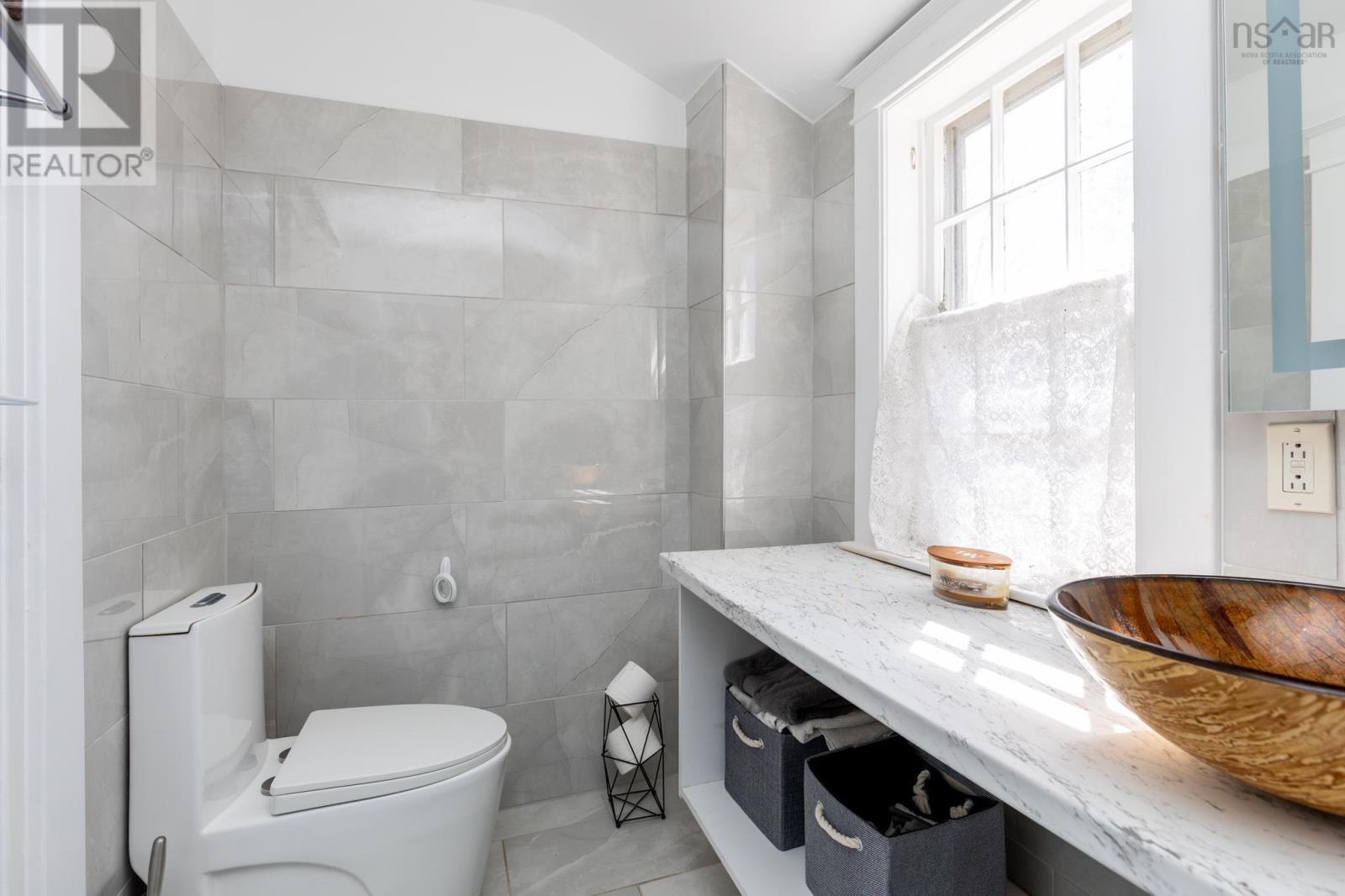 91 Cliff Street Property Photo 20