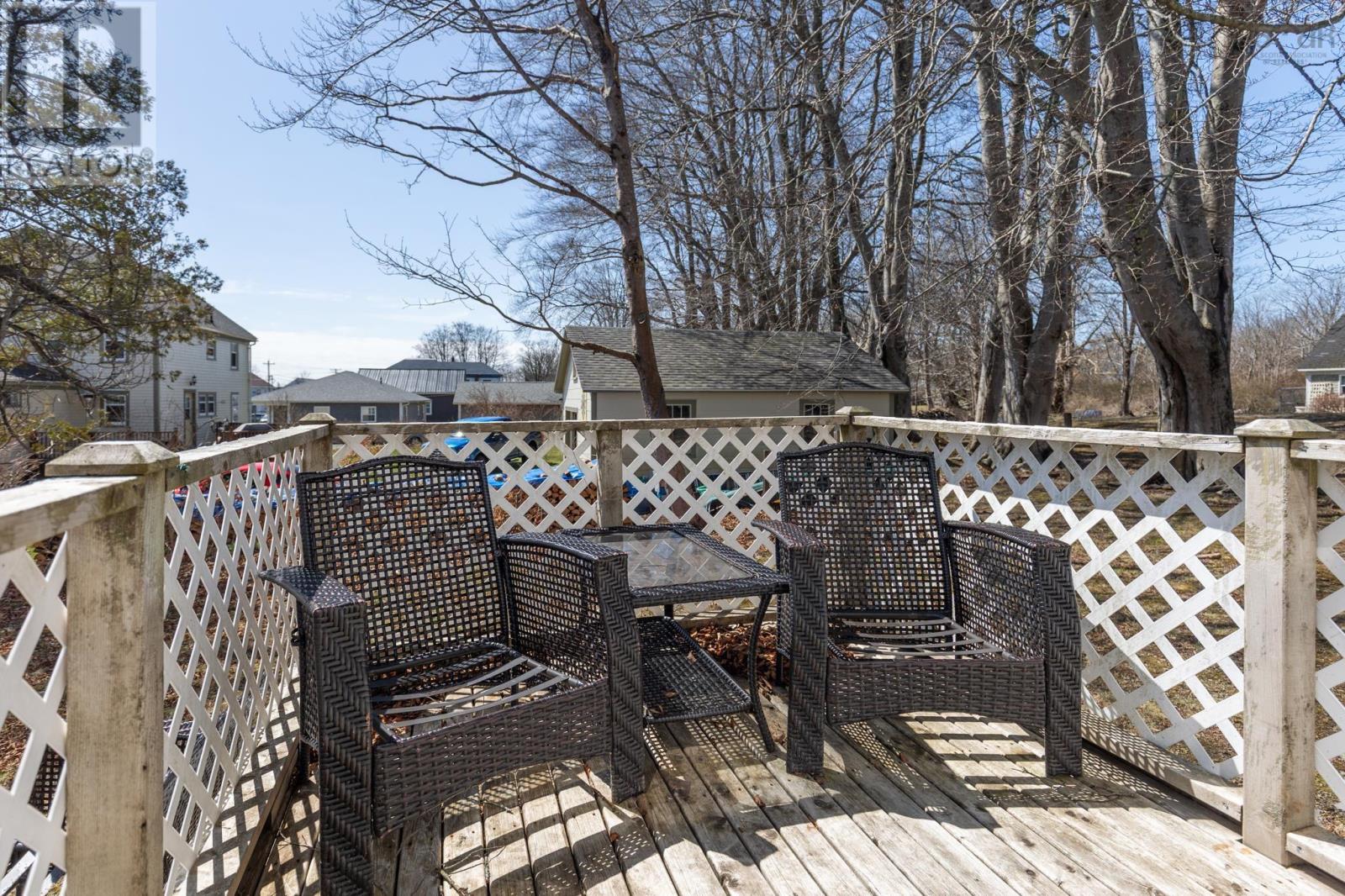 91 Cliff Street Property Photo 22