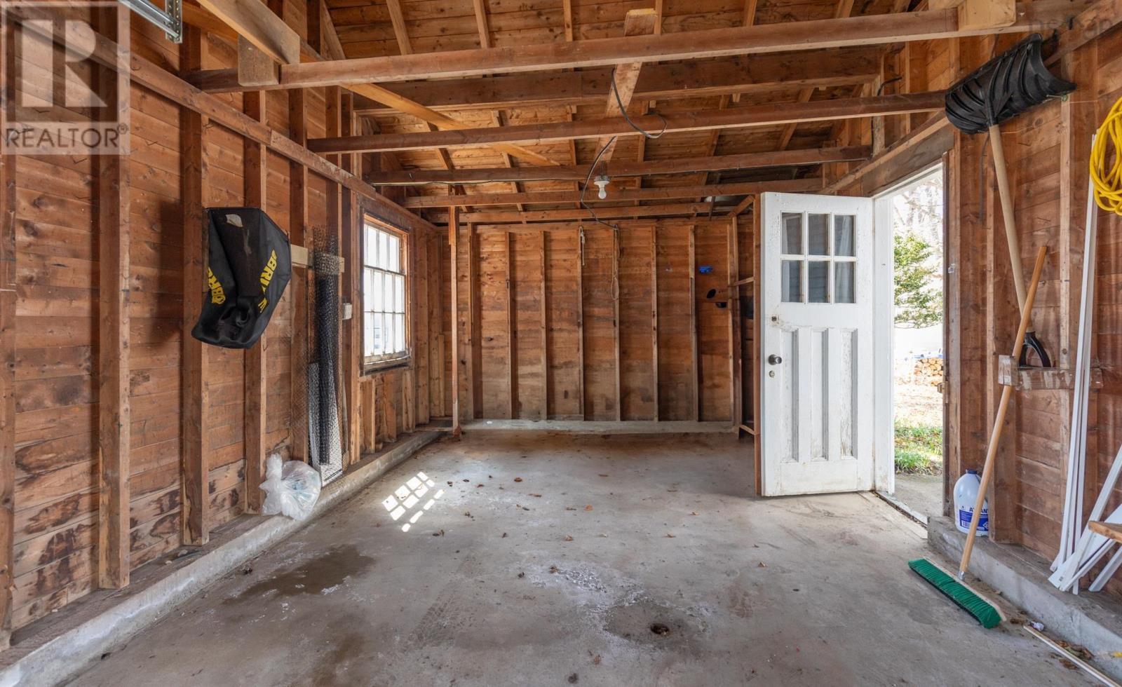 91 Cliff Street Property Photo 32