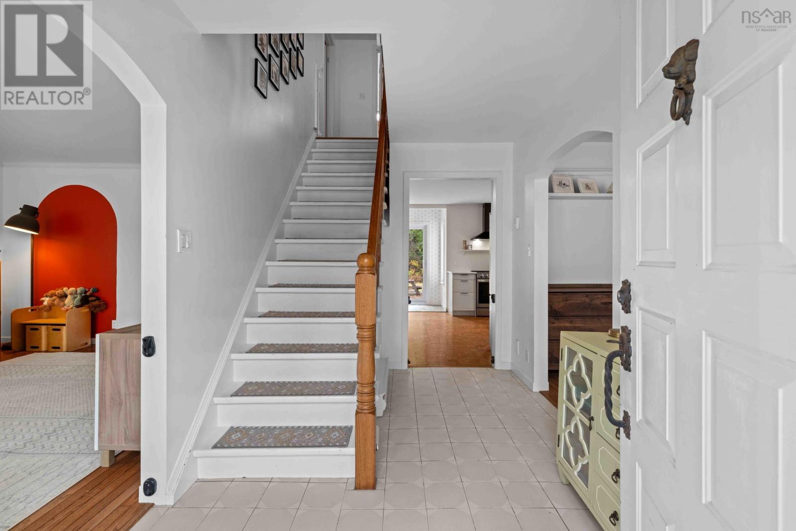 574 Woodstock Road Property Photo 3