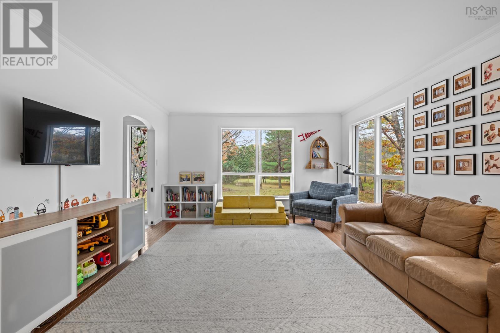 574 Woodstock Road Property Photo 5