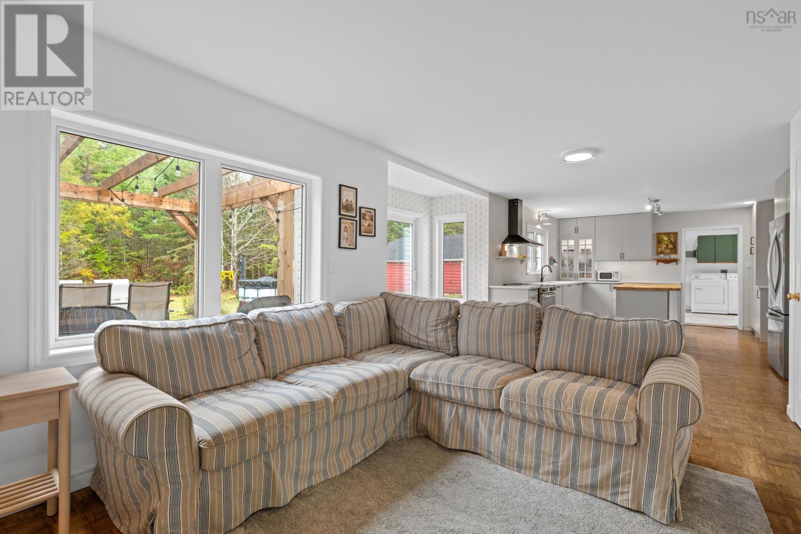 574 Woodstock Road Property Photo 8