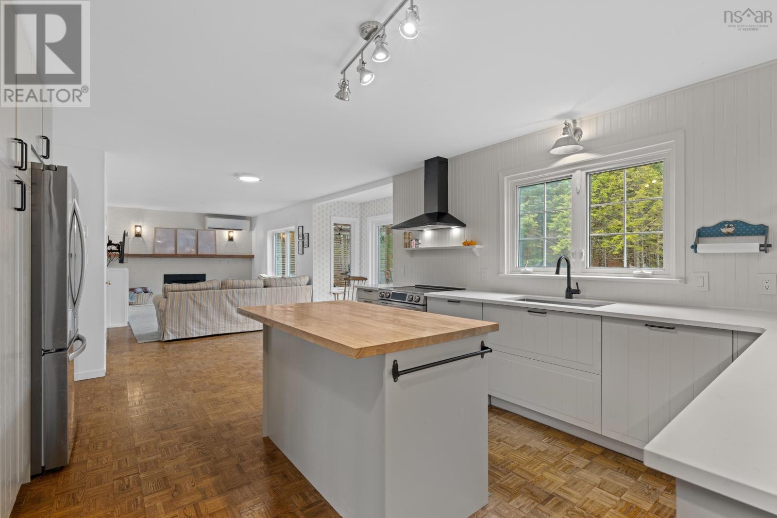 574 Woodstock Road Property Photo 12