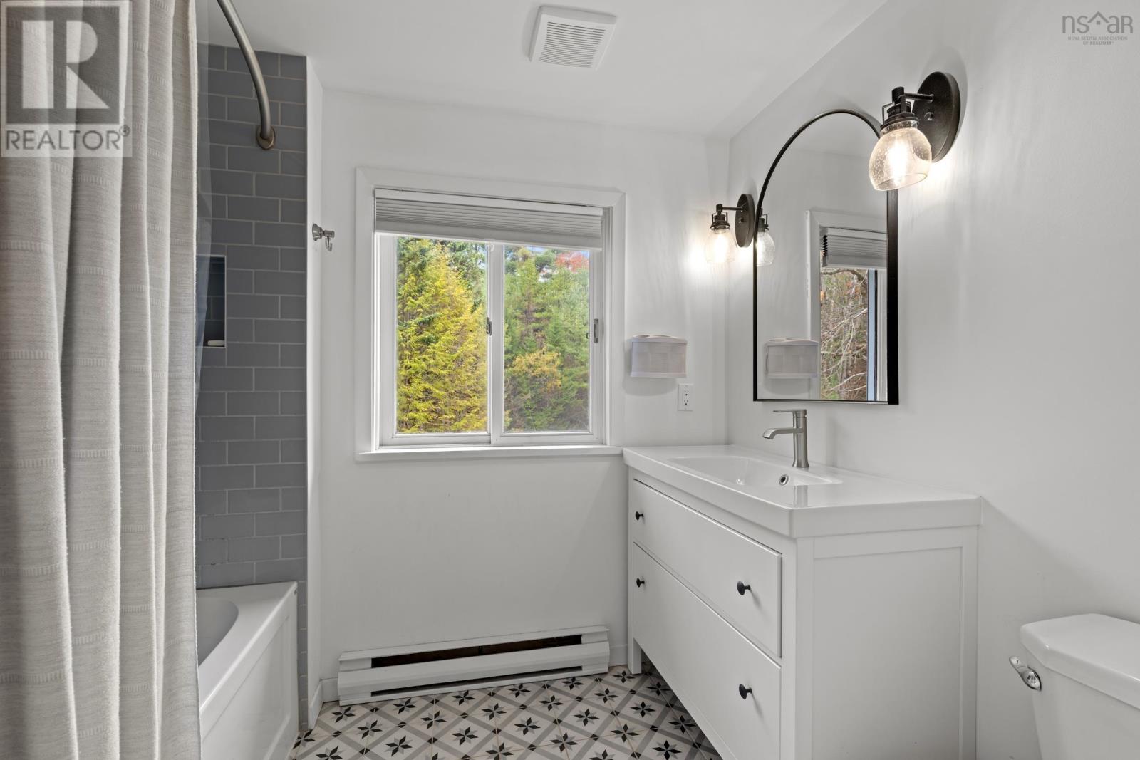 574 Woodstock Road Property Photo 28