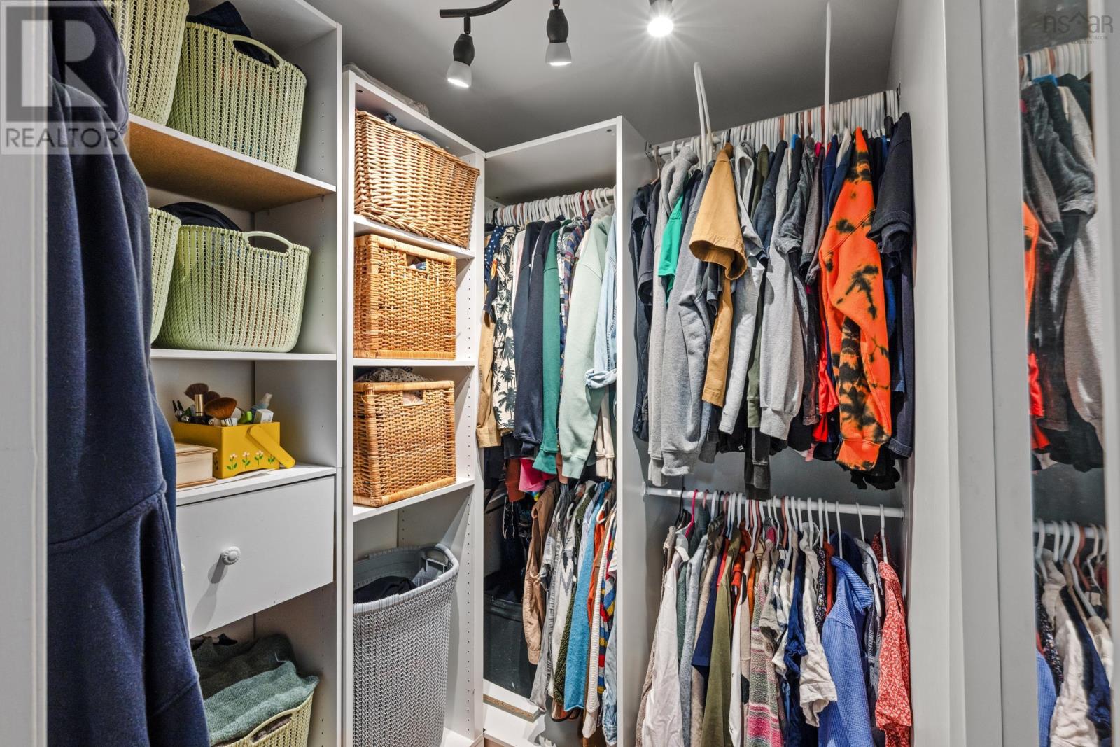 574 Woodstock Road Property Photo 29