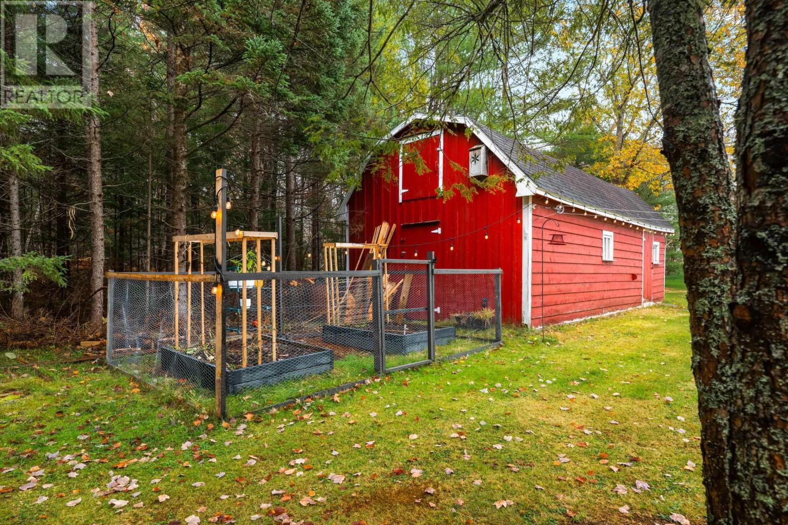 574 Woodstock Road Property Photo 34