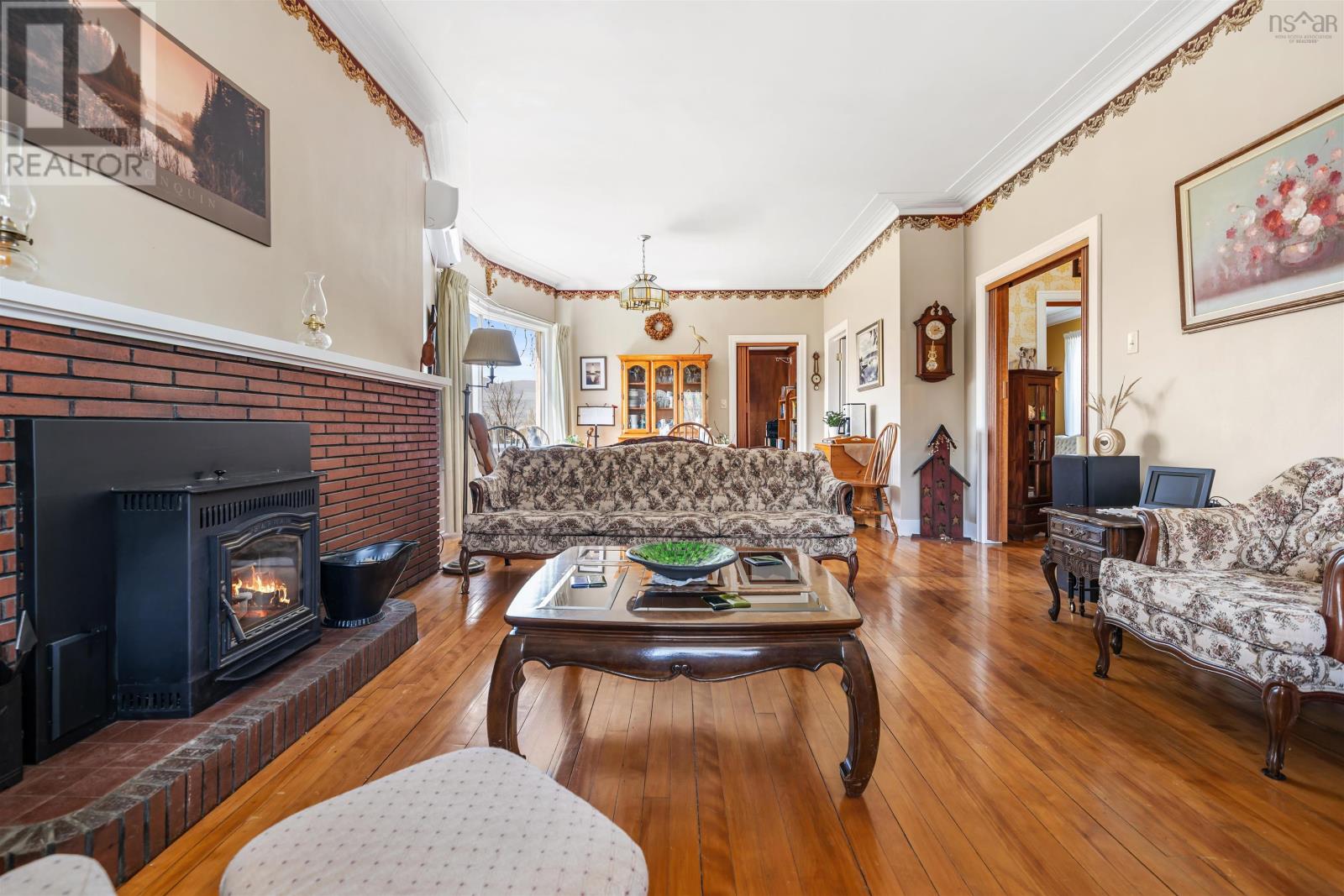 138 Main Street Property Photo 6