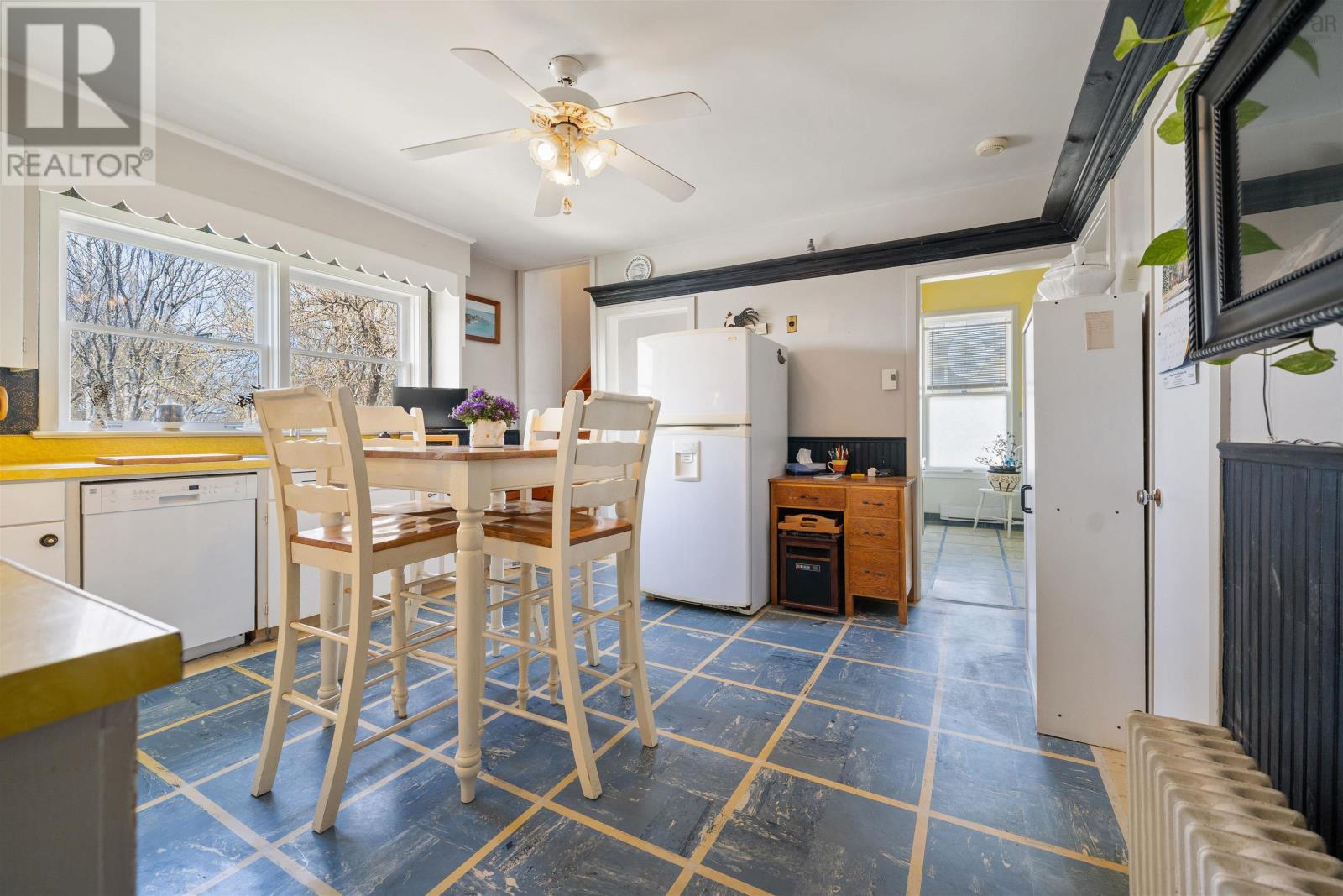 138 Main Street Property Photo 11