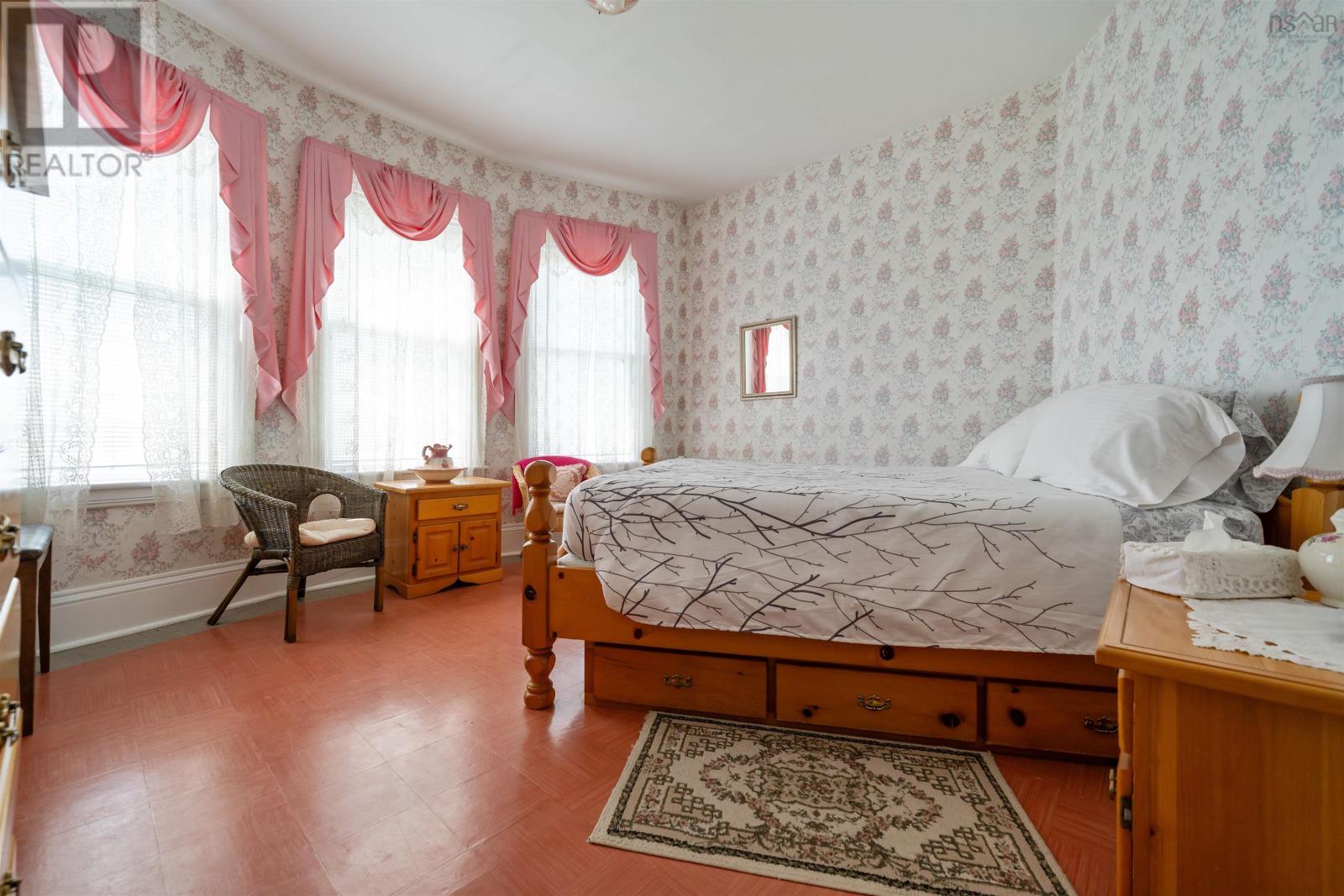 138 Main Street Property Photo 22